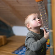 Indoorspielplatz mit Kleinkind, Foto: Gl&uuml;cksfoto GbR - Rico Schwarze