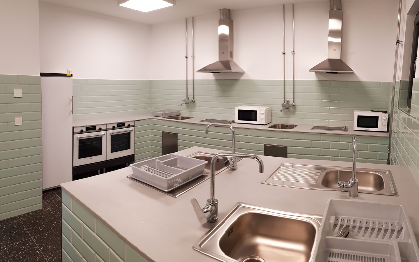 93a041f3-43cd-49c8-9647-e46a69f6863a