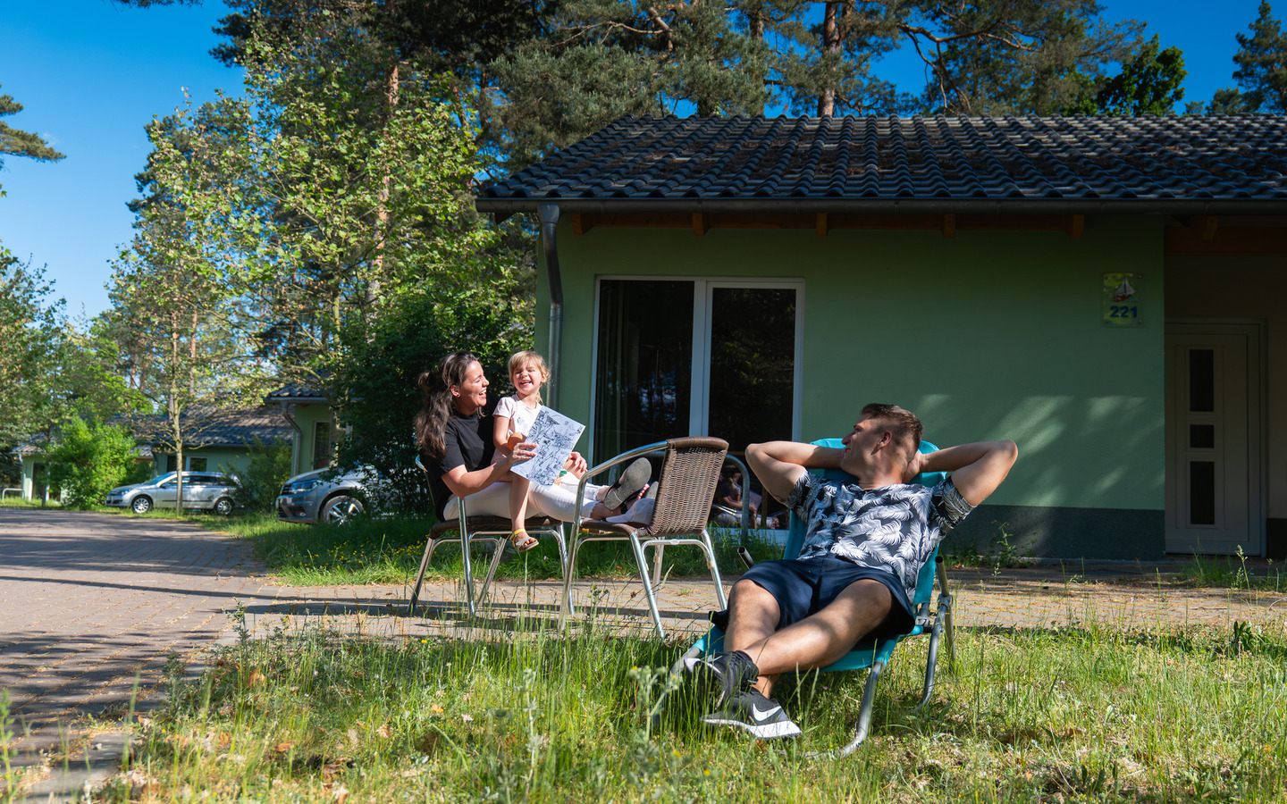 2024_Familie mit Ferienhaus_Foto Rico Schwarze (3).jpg