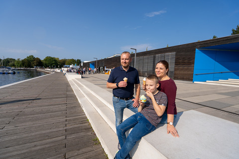 Eis essen am Stadthafen, Foto: Christian Große