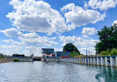 Schleusenwärterhaus im Koschener Kanal, Foto: Julia Kussatz