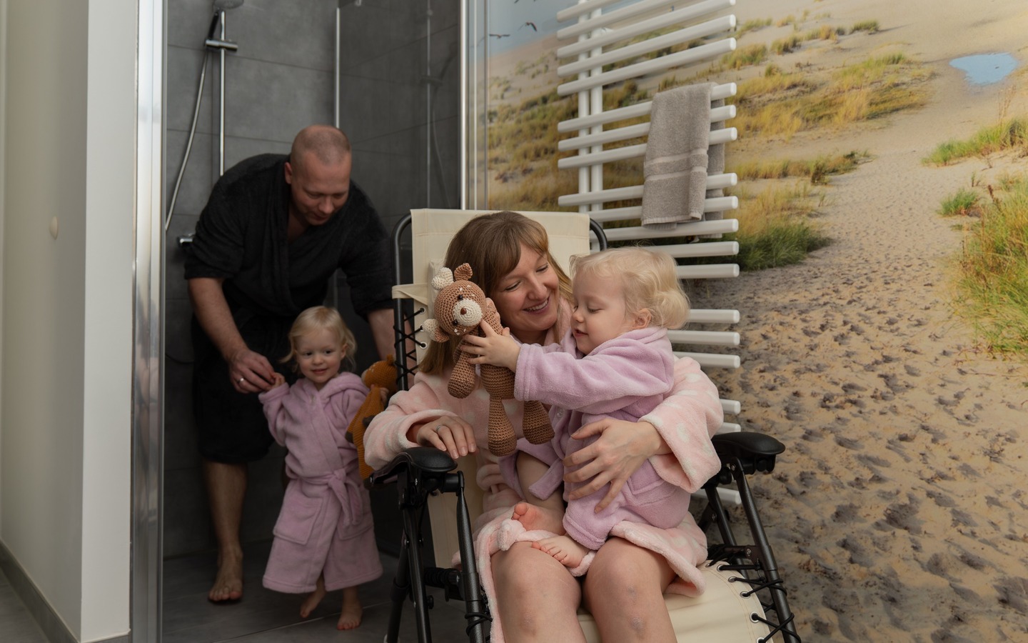 0aad76dc-e1d8-4140-9386-5745558d8e0d