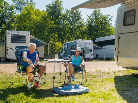 Urlaub mit Hund auf dem Wohnmobilstellplatz Buchwalde, Foto: Rico Schwarze - Glücksfoto GbR