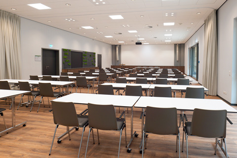 Seenlandsaal im Kulturschiff (Parlementarische Bestuhlung 1), Foto: Glücksfoto GbR - Rico Schwarze